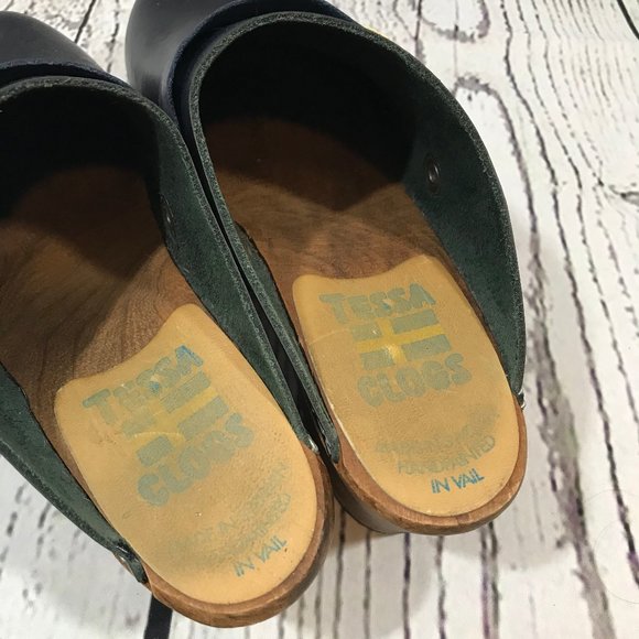 Tessa Clogs Swedish Clogs Hand Painted Navy Wood - Picture 3 of 6